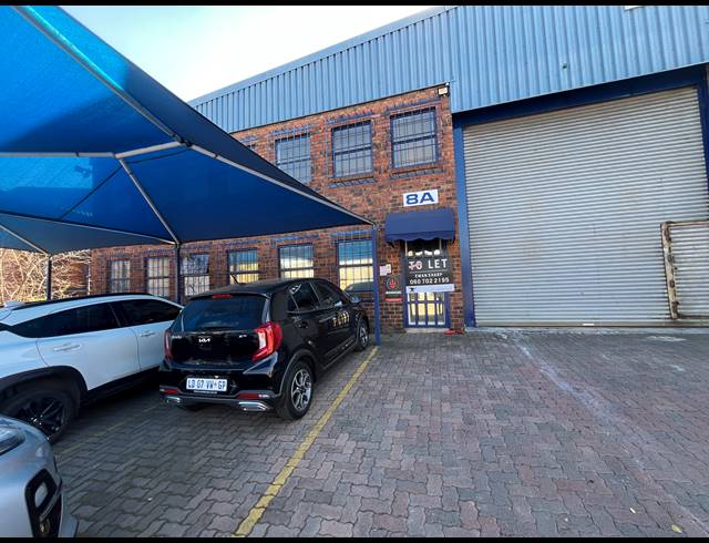 435M² WAREHOUSE TO LET IN SEBENZA